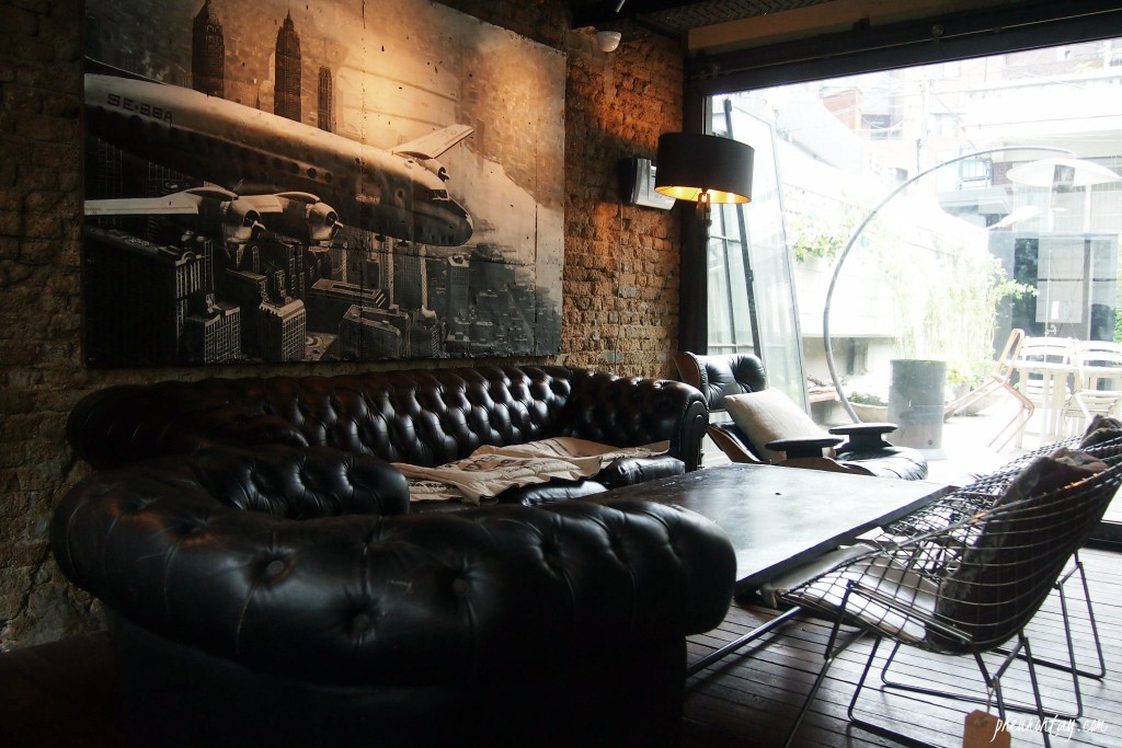 Cafe Ando Itaewon Seoul 카페안도 이태원