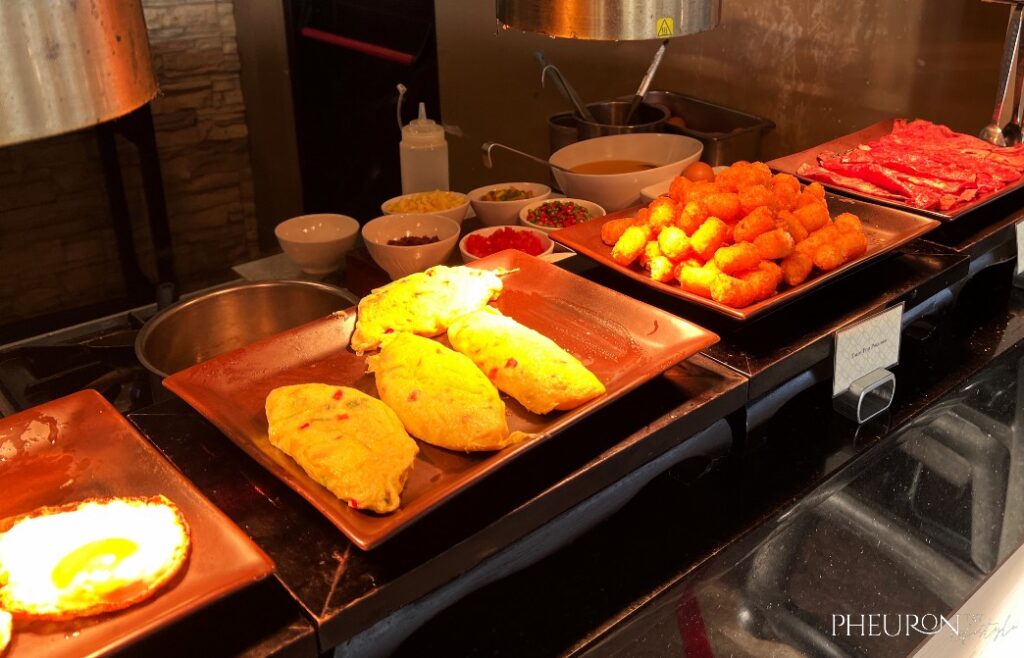 Banyan Tree Bintan breakfast egg station