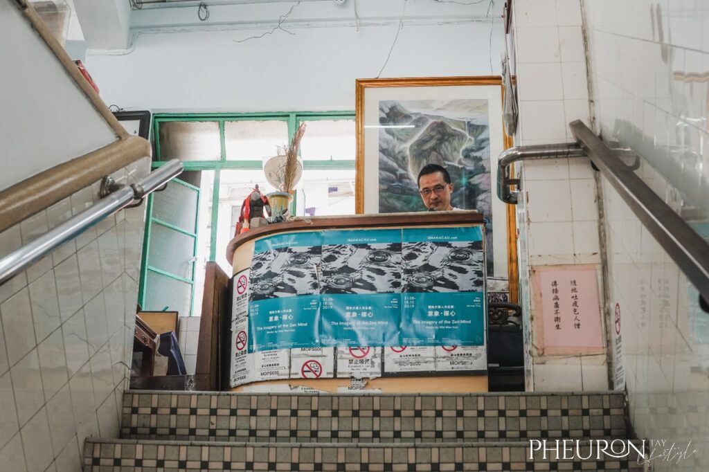 Casa de Cha Yung Wah counter