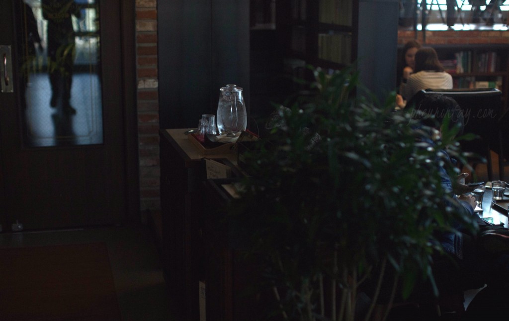 dokdabang sinchon 독수리다방 