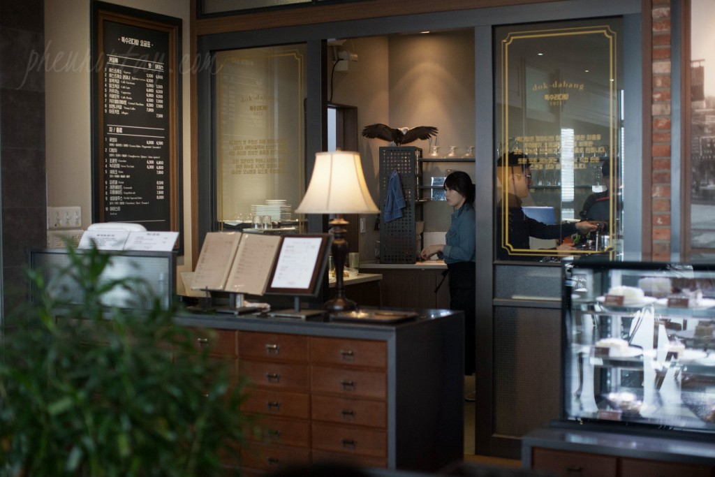 dokdabang sinchon 독수리다방 