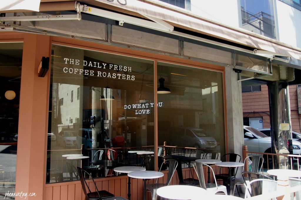 cafe arco garosugil south korea