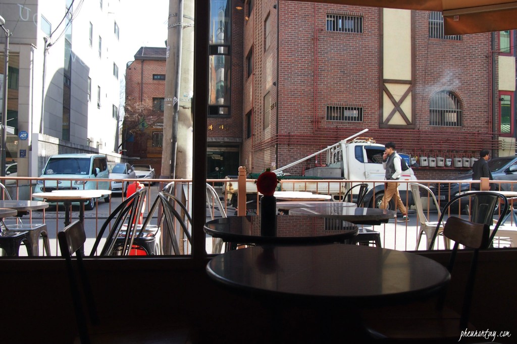 cafe arco garosugil south korea