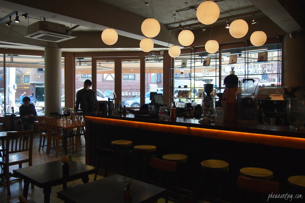 cafe arco garosugil south korea